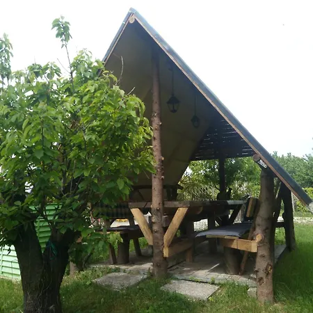 Οργανωμένο κάμπινγκ Terrebio Glamping